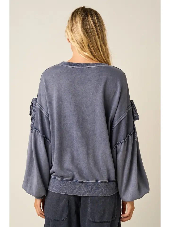 Bow Applique Washed Balloon Sleeve Sweatshirt