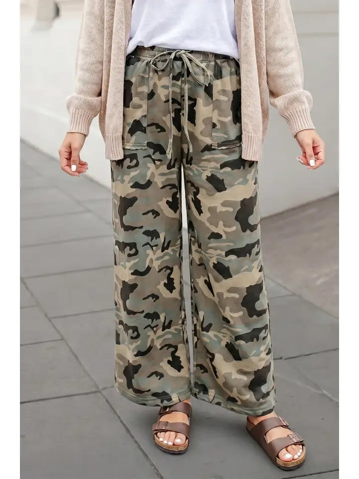 Camouflage Print Casual Pants