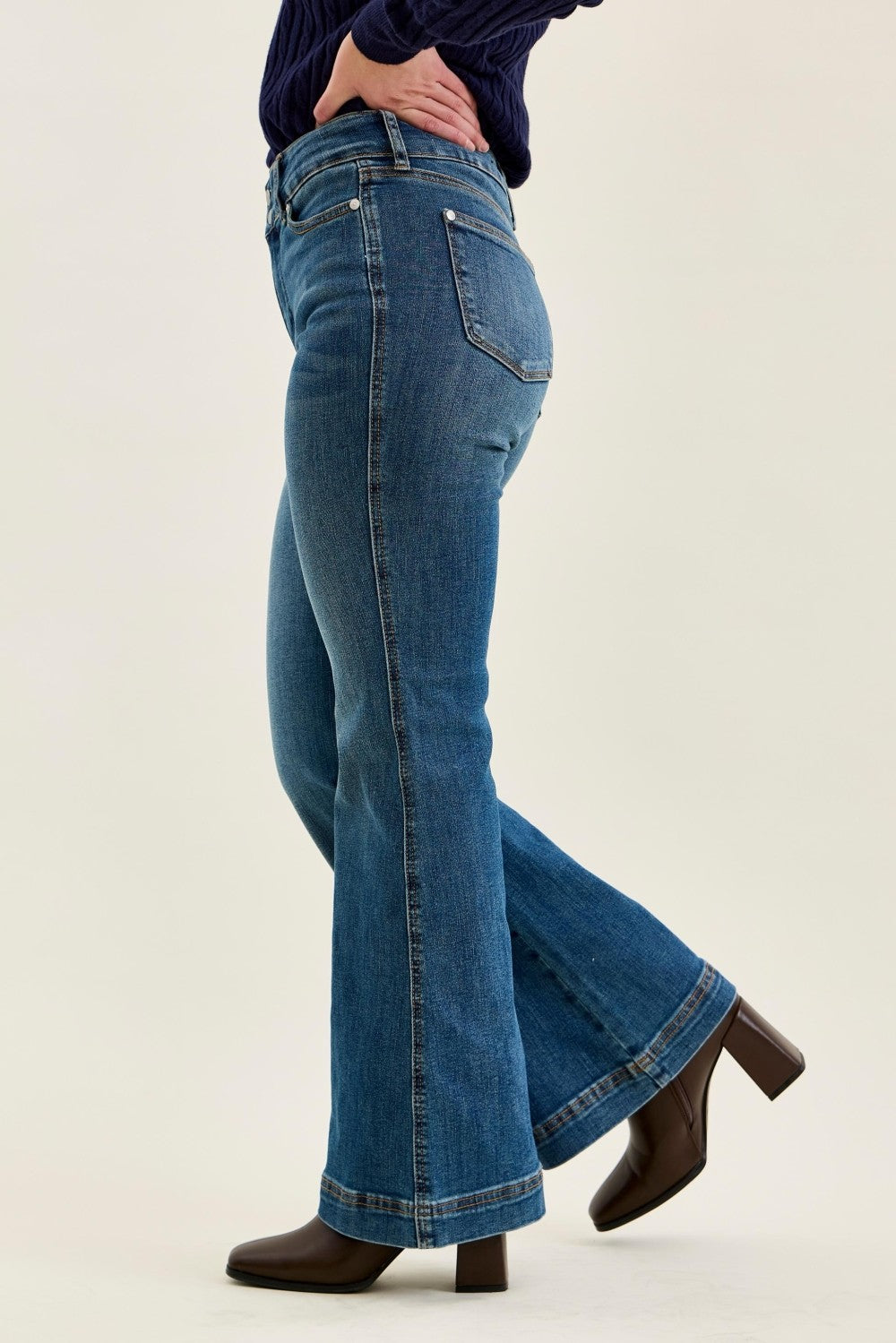 Judy Blue Hw Petite Flare Tummy Control Double Button Wb