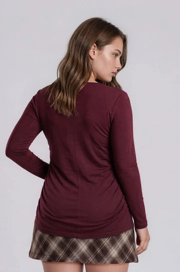 PLUS RUCHED SIDE LONG SLEEVE KNIT TOP